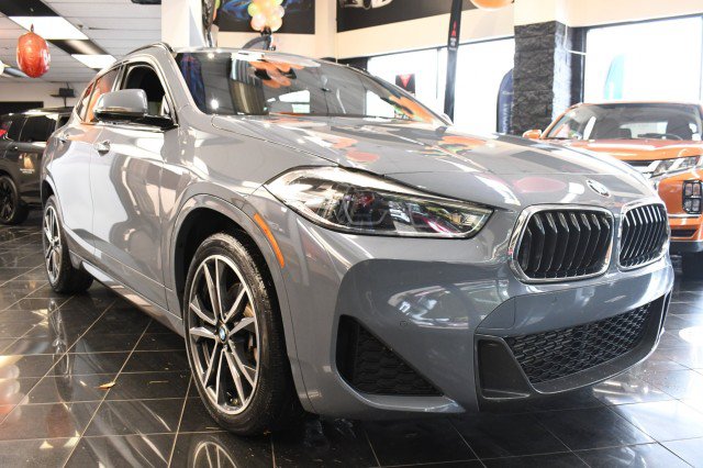 Used 2023 BMW X2 xDrive28i AWD/4WD image 3