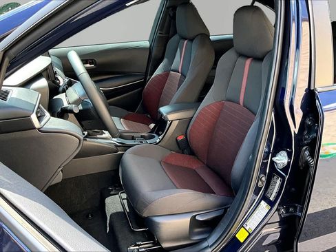 Certified 2025 Toyota Corolla SE FWD image 8