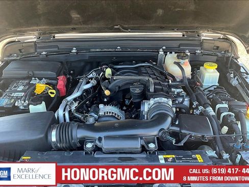 Used 2022 Jeep Gladiator Sport AWD/4WD image 31