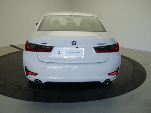 Used 2021 BMW 330i xDrive Sedan w/ Premium Package AWD/4WD image 6