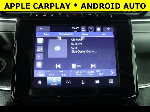 Used 2023 Jeep Grand Cherokee Laredo image 9