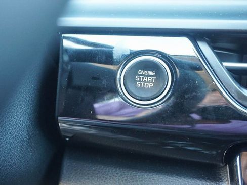 Used 2024 Kia Seltos S image 22