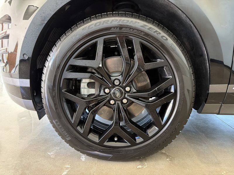 Used 2020 Land Rover Range Rover Evoque R-Dynamic SE AWD/4WD image 12