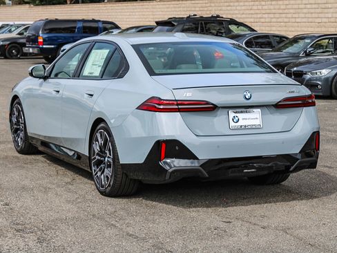 New 2026 BMW i5 eDrive40 w/ M Sport Package image 4