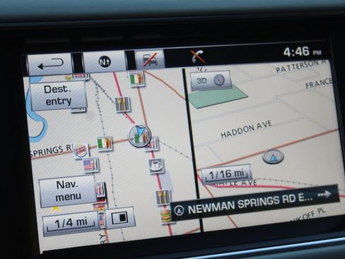 Used 2015 Land Rover Range Rover HSE image 13