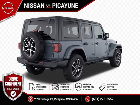Used 2024 Jeep Wrangler Unlimited AWD/4WD image 6