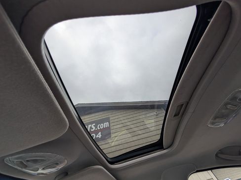 Used 2006 Ford Taurus SEL FWD image 22