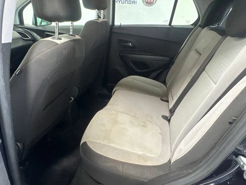 Used 2022 Chevrolet Trax LS w/ Tint and Cruise Package FWD image 21