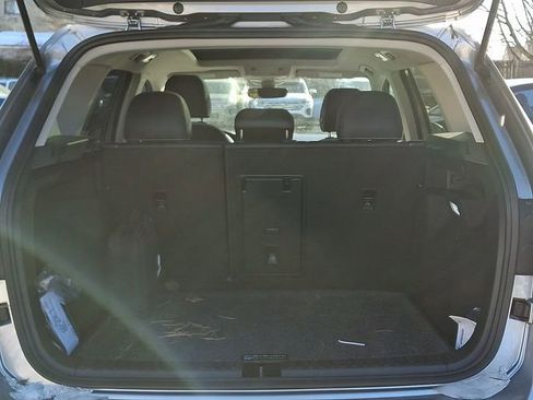 Used 2025 Volkswagen Taos SE w/ Panoramic Sunroof Package image 28