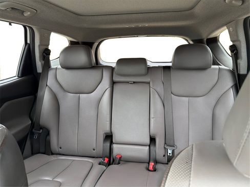 Used 2019 Hyundai Santa Fe FWD image 16