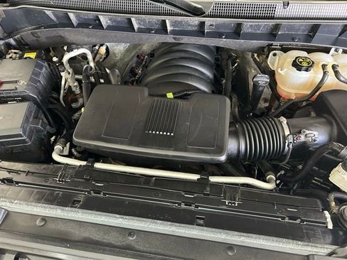 Used 2019 Chevrolet Silverado 1500 LT Trail Boss AWD/4WD image 10