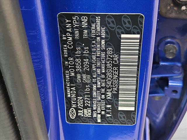 Used 2025 Hyundai Elantra SEL FWD image 26