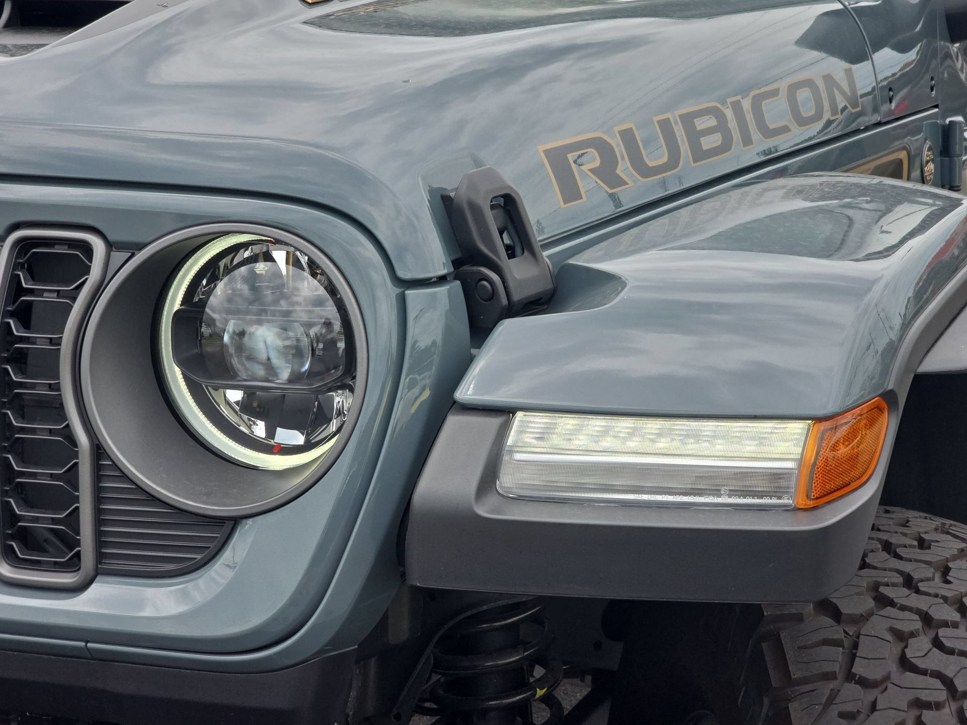 Used 2025 Jeep Wrangler Unlimited Rubicon 392 AWD/4WD image 28
