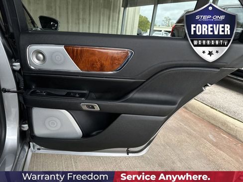 Used 2020 Lincoln Continental Reserve w/ Luxury Package AWD/4WD image 32