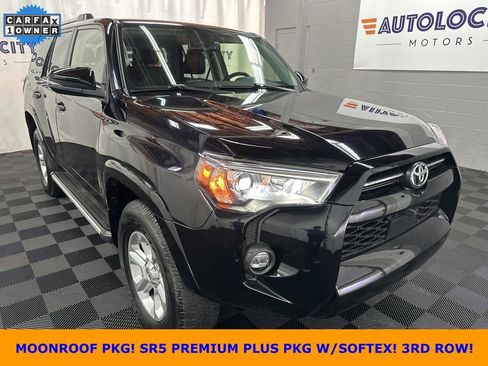 Used 2022 Toyota 4Runner SR5 Premium w/ Moonroof Package AWD/4WD image 1