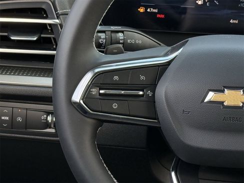 New 2026 Chevrolet Traverse LT image 13