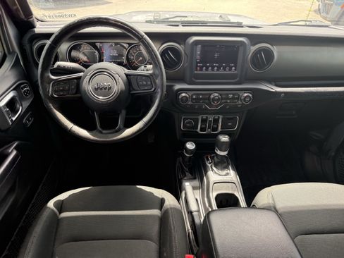 Used 2019 Jeep Wrangler Unlimited Sport S AWD/4WD image 14