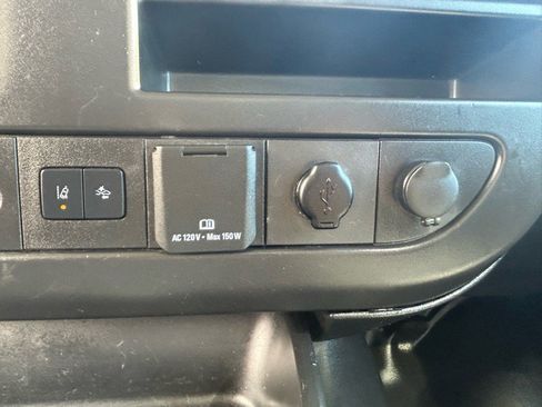 Used 2021 GMC Savana 3500 Extended w/ Power Convenience Package image 14