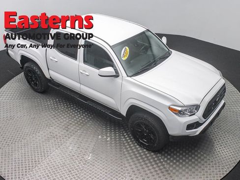 Used 2021 Toyota Tacoma SR AWD/4WD image 3