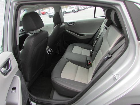 Used 2020 Hyundai Ioniq Limited image 5