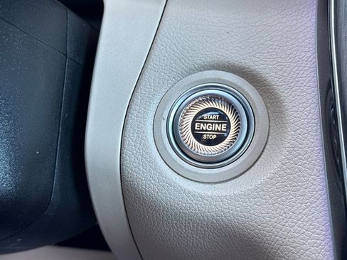 Certified 2022 Mercedes-Benz GLC 300 4MATIC image 33