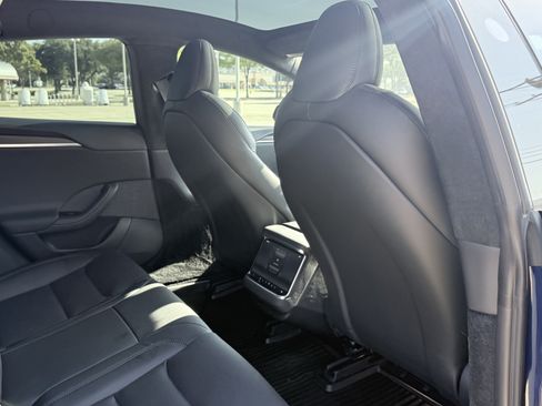 Used 2025 Tesla Model S AWD/4WD image 42