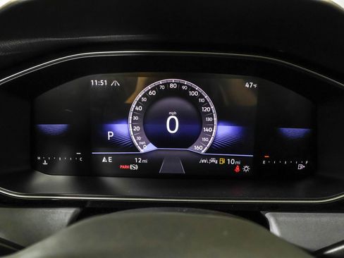 New 2026 Volkswagen Jetta SE FWD image 25