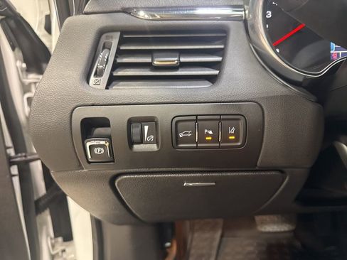 Used 2014 Chevrolet Impala LT w/ Premium Seating Package image 13