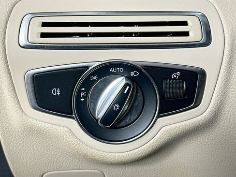 Certified 2021 Mercedes-Benz C 300 4MATIC Sedan w/ Premium Package image 10