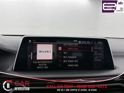 Used 2021 BMW 750i xDrive w/ Luxury Rear Seating Package image 15