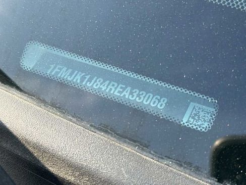 Certified 2024 Ford Expedition Max XLT image 26