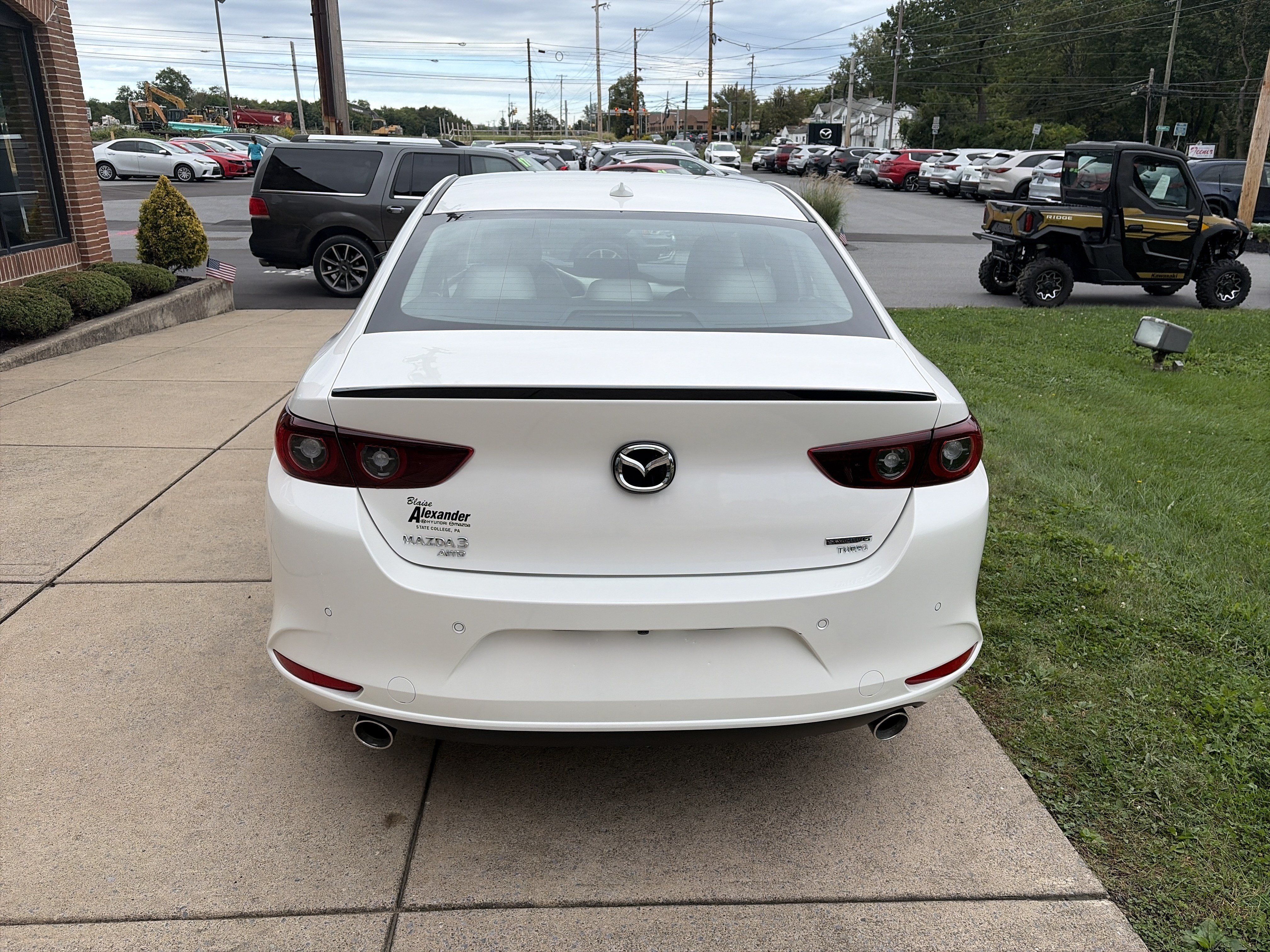 New 2026 MAZDA MAZDA3 2.5 Turbo Sedan w/Premium Plus AWD/4WD image 4