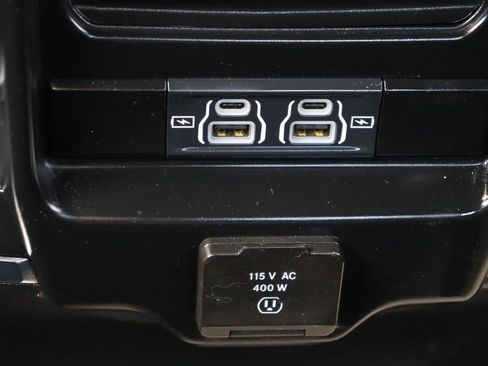 Used 2024 RAM 1500 Laramie AWD/4WD image 21