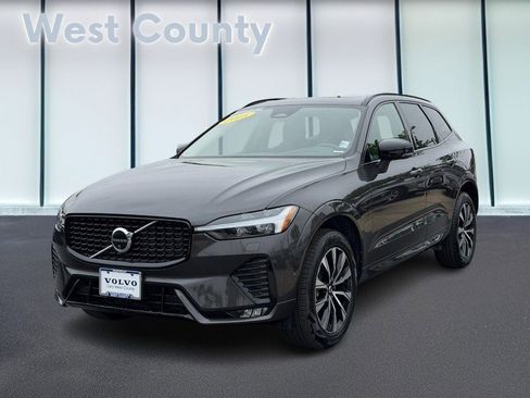 Certified 2025 Volvo XC60 B5 Plus w/ Climate Package AWD/4WD image 9