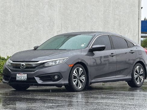Used 2017 Honda Civic EX-T image 10