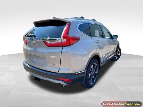 Used 2018 Honda CR-V Touring image 3