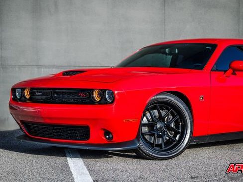 Used 2019 Dodge Challenger R/T Scat Pack w/ Plus Package image 40