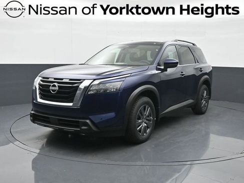 New 2025 Nissan Pathfinder SV w/ SV Premium Package image 1