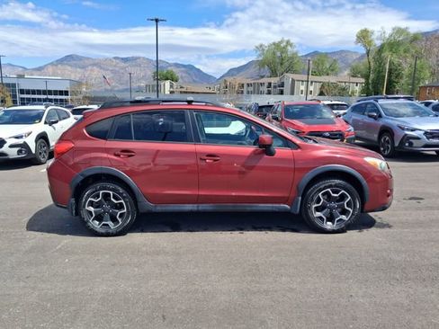 Used 2013 Subaru Crosstrek 2.0i Limited w/ Popular Pkg 1 AWD/4WD image 2