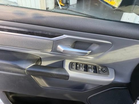 Used 2021 RAM 1500 Big Horn AWD/4WD image 17