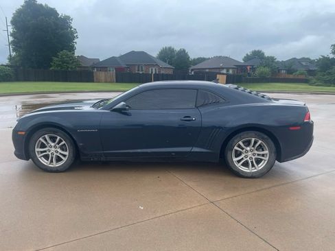Used 2015 Chevrolet Camaro LS RWD image 8