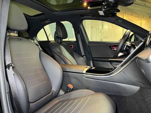 Used 2025 Mercedes-Benz C 300 4MATIC Sedan image 13