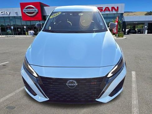 New 2025 Nissan Altima 2.5 SR image 8