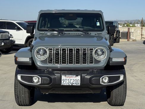 Certified 2025 Jeep Wrangler Sahara AWD/4WD image 3