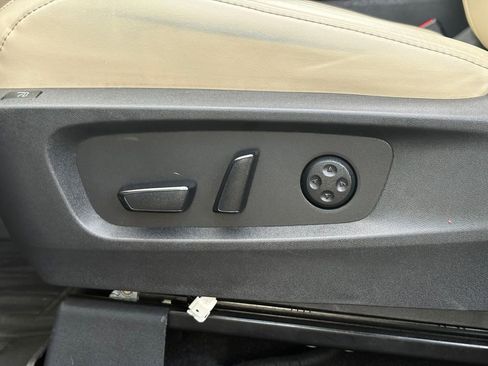 Used 2023 INFINITI QX60 Sensory w/ Vision Package AWD/4WD image 13