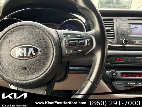 Used 2016 Kia Sedona EX FWD image 31
