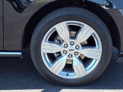 Used 2023 Ford Expedition Platinum RWD image 34