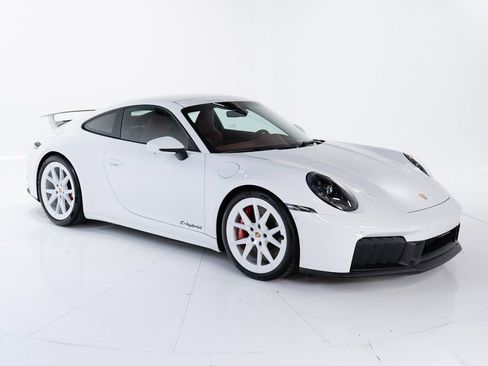 Used 2025 Porsche 911 Carrera 4 GTS image 7