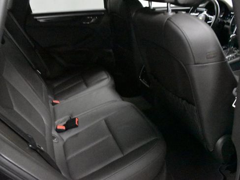 Used 2017 Porsche Macan S image 17