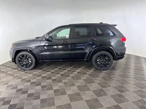 Used 2021 Jeep Grand Cherokee Laredo X AWD/4WD image 10